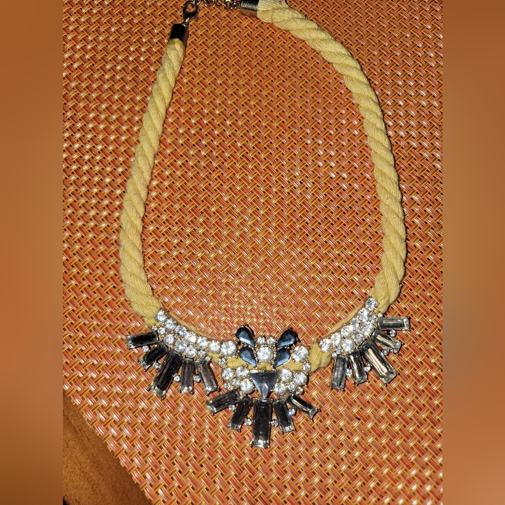 NEW NWOT Fashion To Figure Rhinestone Gemstone On Dark Yellow Rope Chain